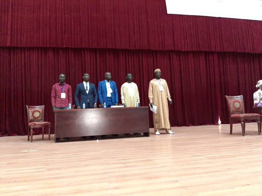 Tchad : les jeunes du Guéra en assemblée générale à N'Djamena. © Alwihda Info Tchad : les jeunes du Guéra en assemblée générale à N'Djamena. © Alwihda Info