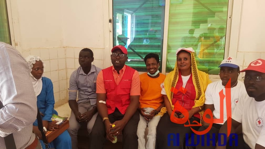Tchad : la banque de sang d'Abéché renforce son stock grâce à des dons volontaires. © Alwihda Info Tchad : la banque de sang d'Abéché renforce son stock grâce à des dons volontaires. © Alwihda Info