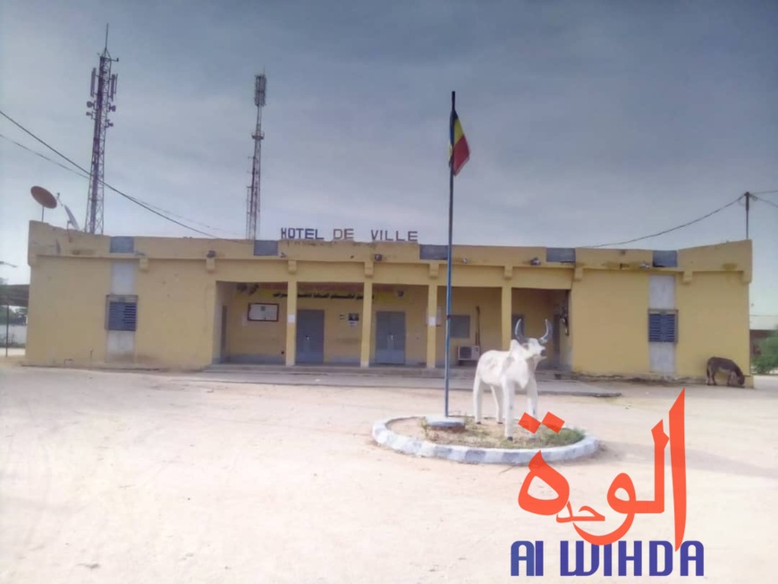 L'hôtel de ville d'Abéché, à l'Est du Tchad. © Alwihda Info L'hôtel de ville d'Abéché, à l'Est du Tchad. © Alwihda Info