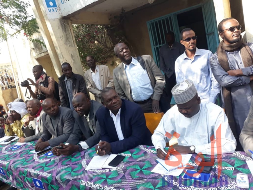 Tchad : les fonctionnaires menacent de partir en grève lundi Tchad : les fonctionnaires menacent de partir en grève lundi