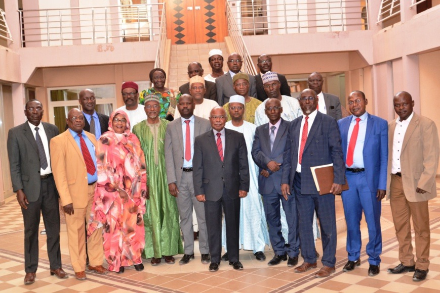 Tchad : le Gouvernement et les syndicats ont signé le protocole d'accord. © PR Tchad : le Gouvernement et les syndicats ont signé le protocole d'accord. © PR