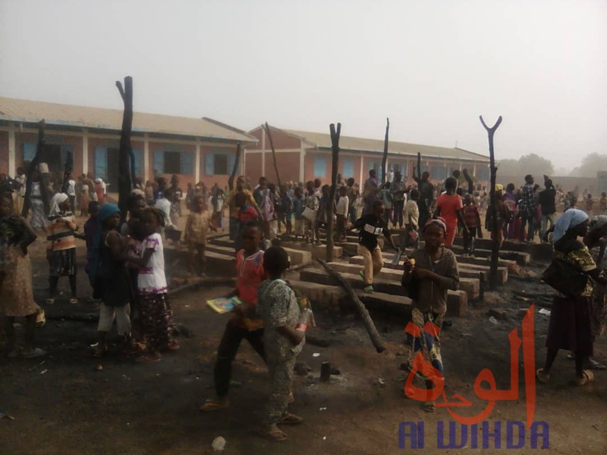 Tchad : un élève de 6 ans met le feu à sa salle de classe à Moundou. © Golmen Ali/Alwihda Info