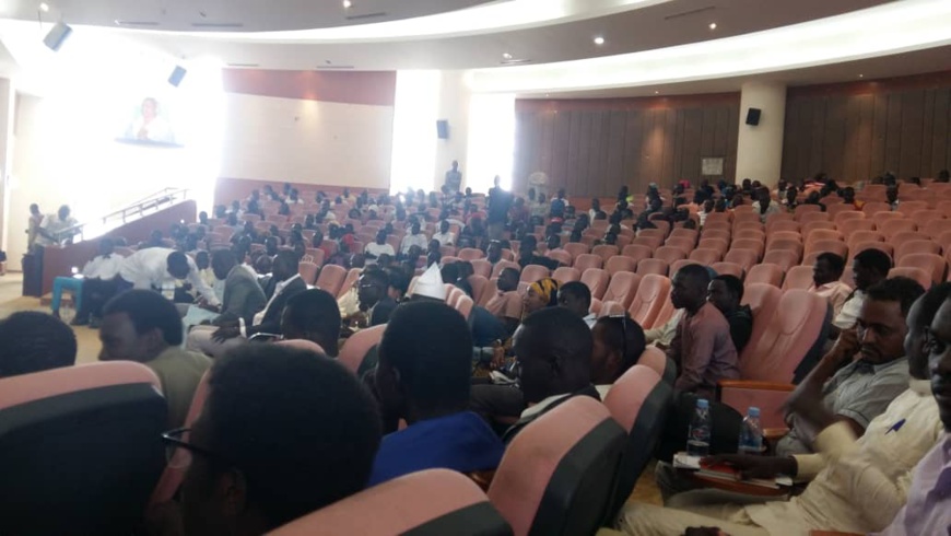 Tchad : les étudiants s'en remettent à la prière pour leurs revendications. © Alwihda Info/Abakar Chérif