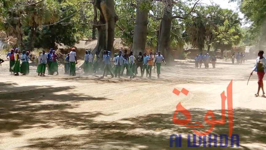 Tchad : préparatifs de la visite de la délégation présidentielle à Laï. © Alwihda Info Tchad : préparatifs de la visite de la délégation présidentielle à Laï. © Alwihda Info