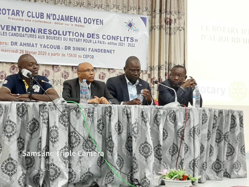 تشاد: مؤتمر نقاش حول السلام وكيفية حل المنازعات.