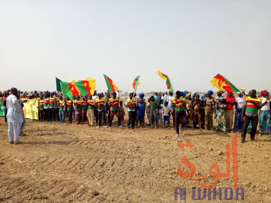 Tchad : la population mobilisée à Bongor pour la visite du président. © Golmen Ali/Alwihda Info Tchad : la population mobilisée à Bongor pour la visite du président. © Golmen Ali/Alwihda Info