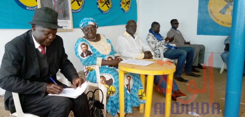 Tchad : la députée MPS Fatimé Tchombi face aux militants de la Tandjilé Est. © Éric Guedi/Alwihda Info