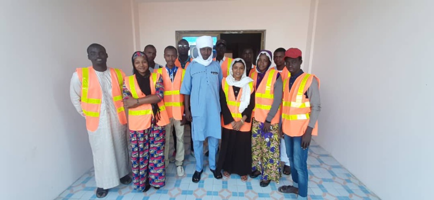 Tchad : les "jeunes de la CEMAC" en opération salubrité à N'Djamena ! Tchad : les "jeunes de la CEMAC" en opération salubrité à N'Djamena !