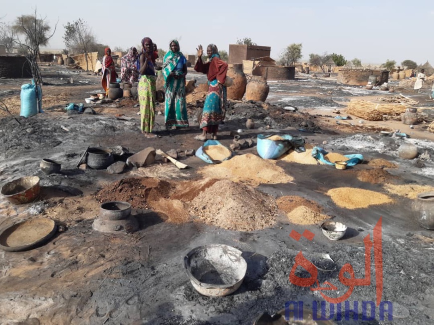 Tchad : un incendie ravage 417 cases dans un village à l'Est. © Alwihda Info Tchad : un incendie ravage 417 cases dans un village à l'Est. © Alwihda Info