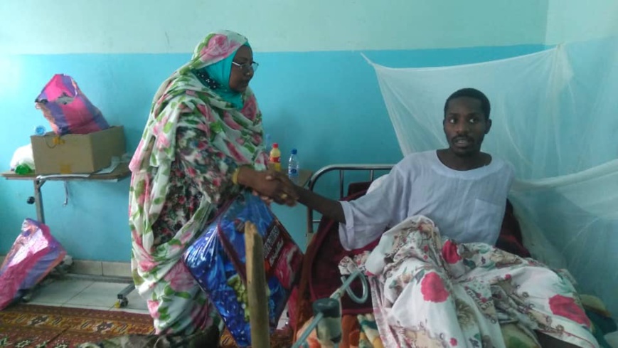 Tchad : une grande chaîne de solidarité pour les soldats blessés. © Malick Mahamat/Alwihda Info Tchad : une grande chaîne de solidarité pour les soldats blessés. © Malick Mahamat/Alwihda Info