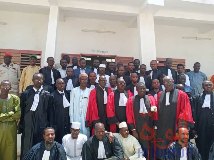 Tchad : 26 nouveaux magistrats prêtent serment à l'Est. © Alwihda Info Tchad : 26 nouveaux magistrats prêtent serment à l'Est. © Alwihda Info