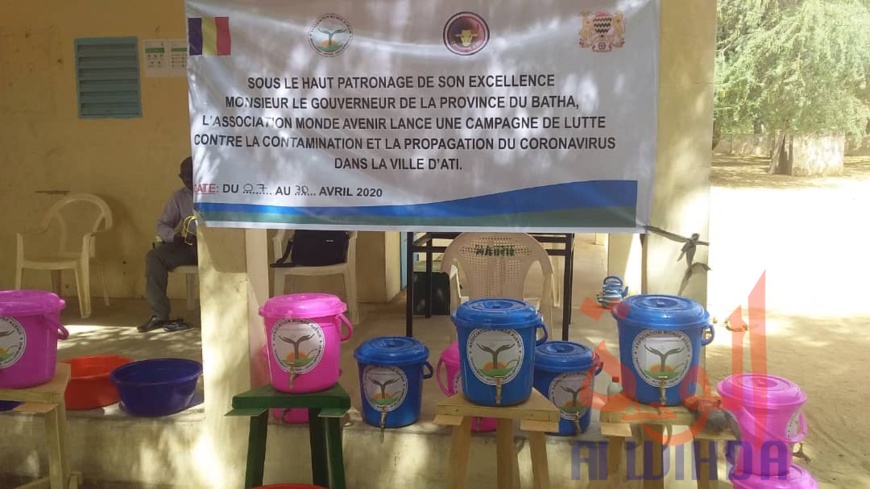 Tchad - Covid-19 : la stratégie du porte-à-porte pour sensibiliser. © Hassan Djidda Hassan/Alwihda Info