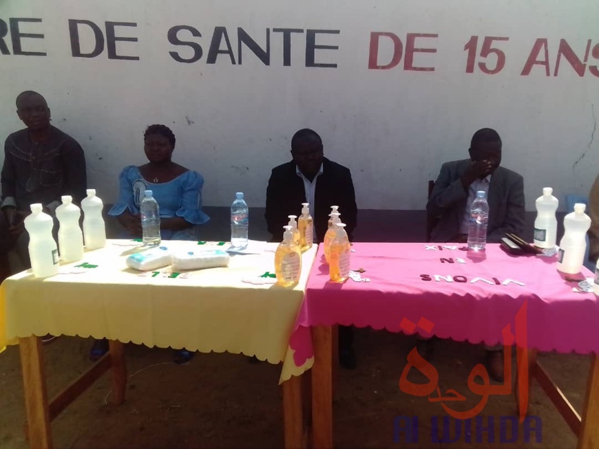Tchad / Covid-19 : la mairie de Moundou offre 670 produits d'hygiène. © Golmen Ali/Alwihda Info Tchad / Covid-19 : la mairie de Moundou offre 670 produits d'hygiène. © Golmen Ali/Alwihda Info