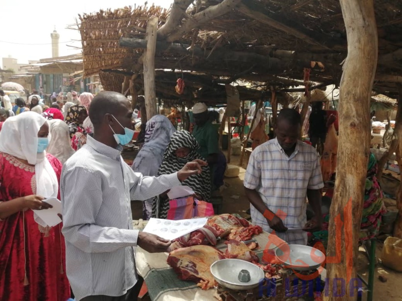 Tchad - Covid-19 : à Abéché, les commerçantes s'approprient les mesures barrières. © Abba Issa/Alwihda Info