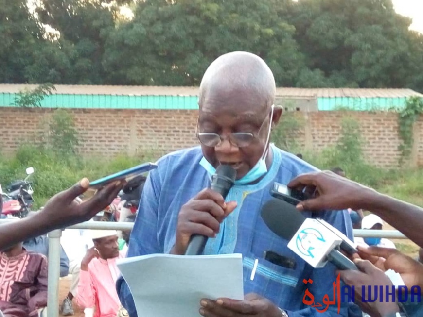 Tchad : une aide financière aux équipes et clubs de football du Logone Occidental. © Golmem Ali/Alwihda Info Tchad : une aide financière aux équipes et clubs de football du Logone Occidental. © Golmem Ali/Alwihda Info