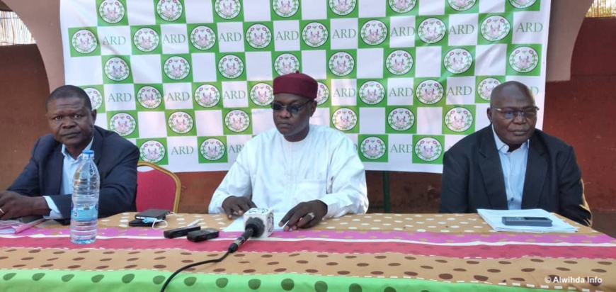 Tchad : tensions au sein du parti ARD, Abdoulaye Mbodou Mbami donne des précisions Tchad : tensions au sein du parti ARD, Abdoulaye Mbodou Mbami donne des précisions