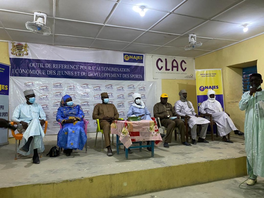 Tchad : la jeunesse de Mao échange avec des membres du gouvernement