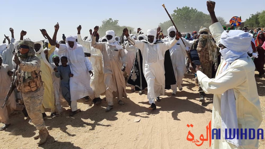 Tchad : des mémorisateurs du saint Coran reçoivent leur parchemin au Ouaddaï Tchad : des mémorisateurs du saint Coran reçoivent leur parchemin au Ouaddaï