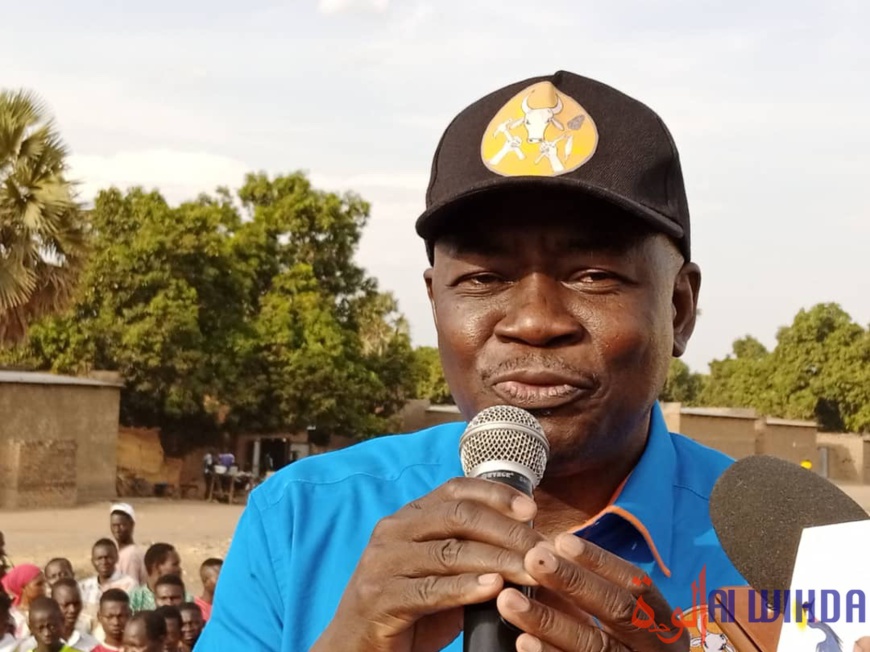 Tchad : le candidat Yombombé Madjitoloum anime un grand meeting à Doba Tchad : le candidat Yombombé Madjitoloum anime un grand meeting à Doba