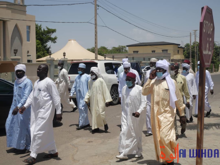 Tchad : une délégation du Sultan du Sila à la résidence Burkina Tchad : une délégation du Sultan du Sila à la résidence Burkina