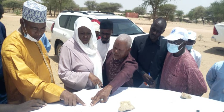 Tchad : la directrice de la STE inspecte les installations hydrauliques au Ouaddaï