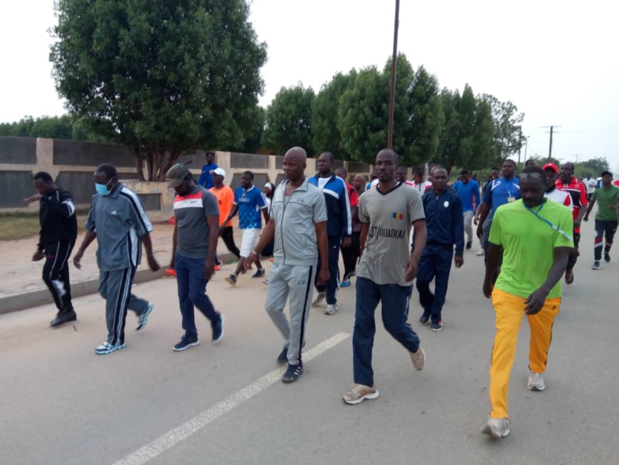 Tchad : une marche sportive de masse initiée à Abéché pour encourager l'activité physique Tchad : une marche sportive de masse initiée à Abéché pour encourager l'activité physique