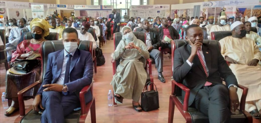 Tchad : ouverture du 1er Salon international des investissements et porteurs des projets Tchad : ouverture du 1er Salon international des investissements et porteurs des projets