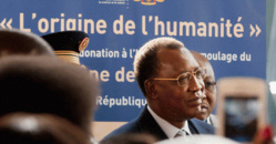 Idriss Déby à l'UNESCO lors de sa dernière visite en France. Crédit photo : Sources Idriss Déby à l'UNESCO lors de sa dernière visite en France. Crédit photo : Sources