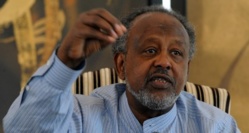 Le président djiboutien Ismail Omar Guelleh, Djibouti, le 7 avril 2011. SIMON MAINA / AFP Le président djiboutien Ismail Omar Guelleh, Djibouti, le 7 avril 2011. SIMON MAINA / AFP