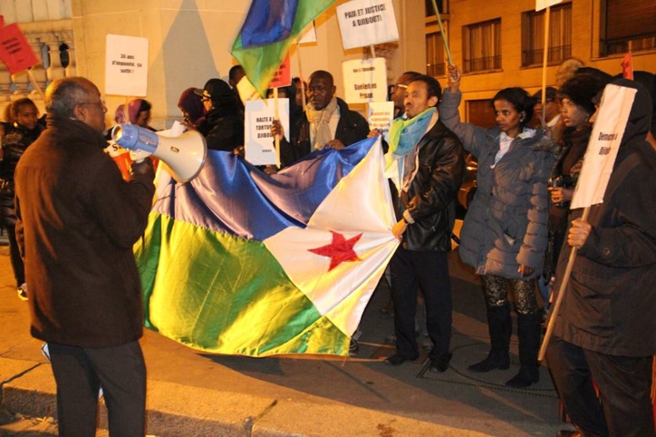 France : Commémoration du massacre d'Arhiba à Djibouti en 1991 (59 tués, plus de 300 disparus) France : Commémoration du massacre d'Arhiba à Djibouti en 1991 (59 tués, plus de 300 disparus)