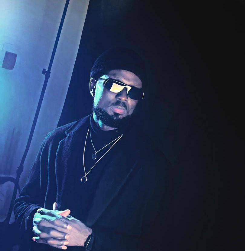 John Criss : « Je suis au niveau international de ma musique »