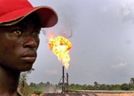 Le pétrole et la pauvreté. Crédit photo : Sources