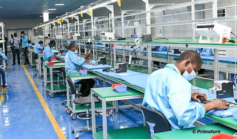 Burkina Faso : une usine d’assemblage d'ordinateurs et téléphones