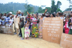 Les jeunes de Komono profond déterminés à soutenir Arcene Niamba.