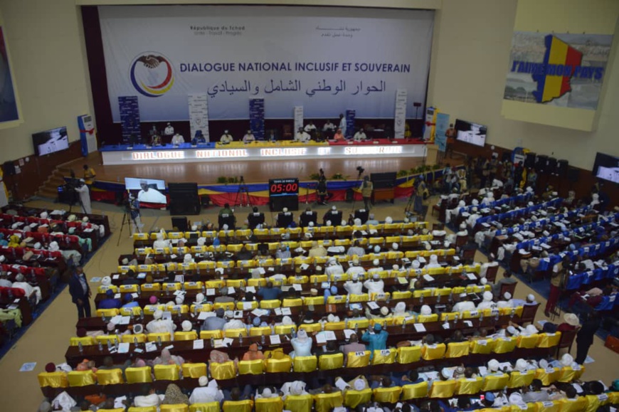 La salle du Palais de la culture où se déroule le dialogue national. © Malick Mahamat/Alwihda Info