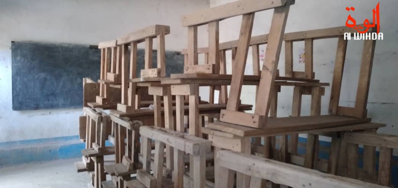 Une salle de classe pendant le pic de Covid-19 à N'Djamena, au Tchad. Illustration © Alwihda Info