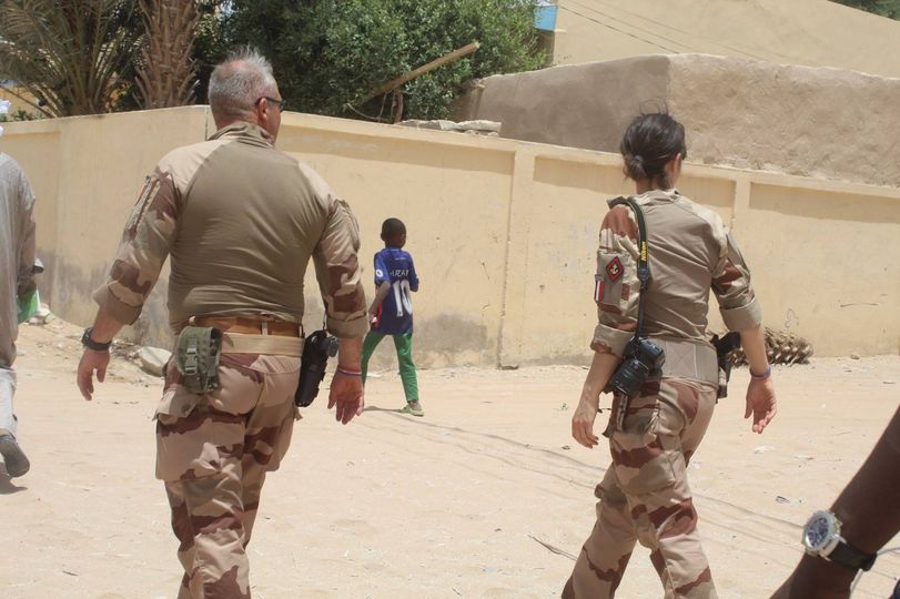 Des éléments de l’opération Barkhane lors d’une mission à Faya Largeau, au Nord du Tchad. Ali Moussa/Alwihda Info