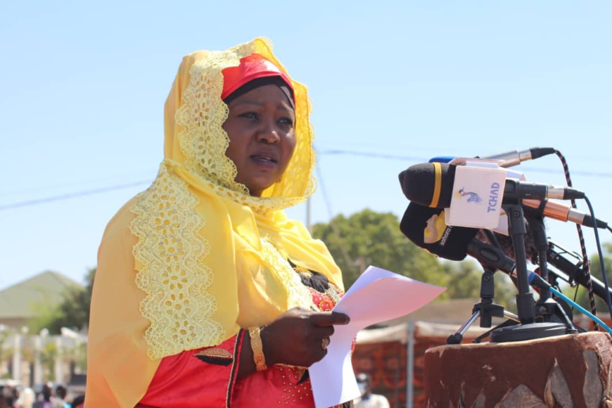 Tchad : les ressortissants du Mayo-kebbi Est honorent la ministre déléguée Dr. Ramatou Mahamat Tchad : les ressortissants du Mayo-kebbi Est honorent la ministre déléguée Dr. Ramatou Mahamat