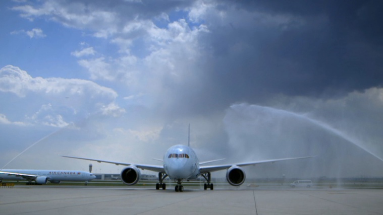 Boeing 787 Dreamliner hit by more safety questions‏