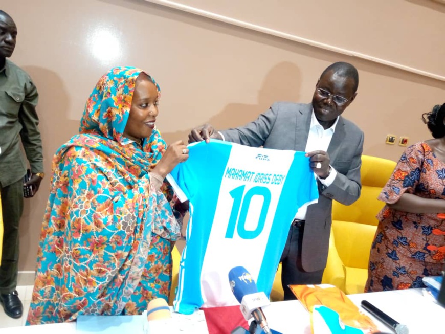 Tchad : Mahamat Déby est le n°10 de Foullah Édifice Tchad : Mahamat Déby est le n°10 de Foullah Édifice