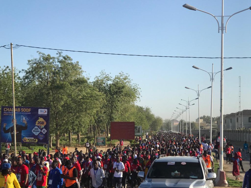 Tchad : la 4e édition de la marche sportive de masse rassemble la ville de N'Djamena