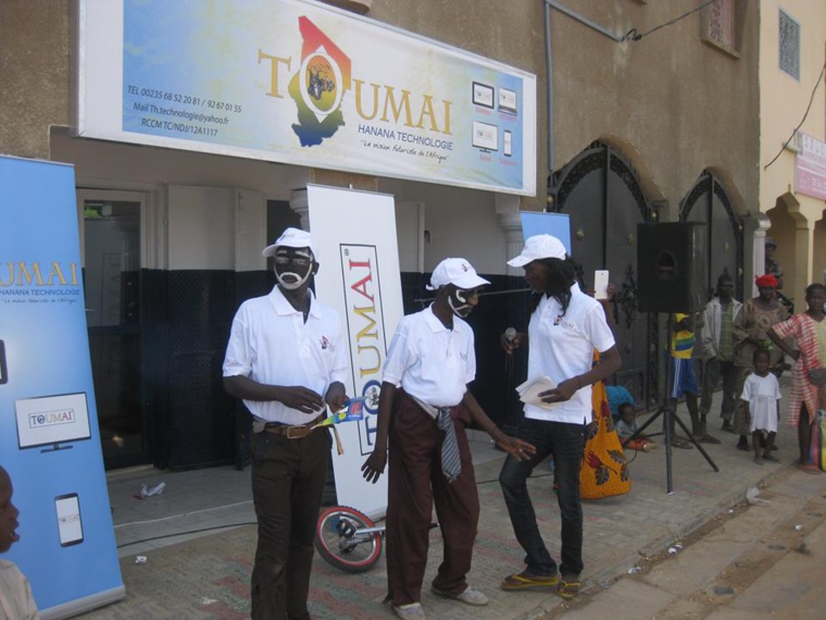 Tchad : La tablette Toumaï compte propulser le système éducatif Tchad : La tablette Toumaï compte propulser le système éducatif