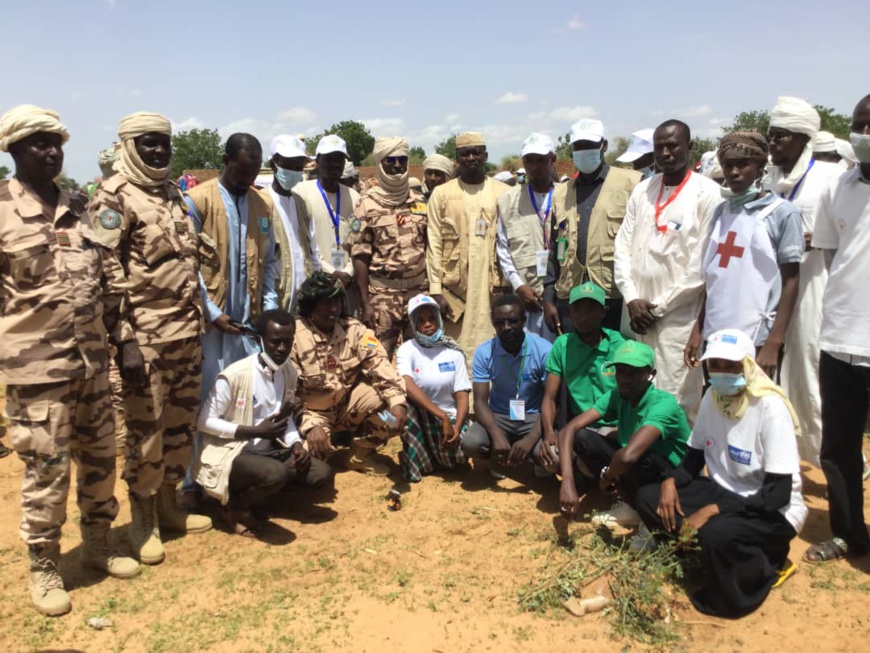 Tchad : l'ONASA et l'armée mobilisés pour distribuer 3000 tonnes de vivres aux réfugiés Tchad : l'ONASA et l'armée mobilisés pour distribuer 3000 tonnes de vivres aux réfugiés