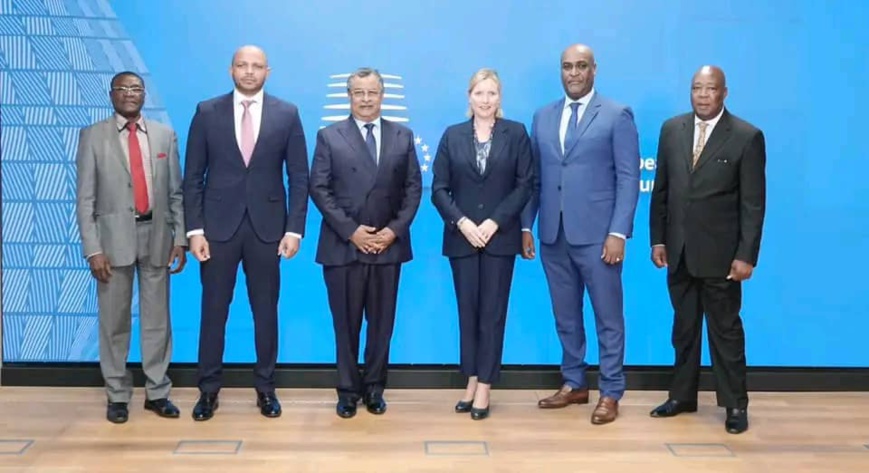 وفد تشادي رفيع المستوى يبحث مع الاتحاد الأوروبي سبل تطوير العلاقات وتوسيعها وفد تشادي رفيع المستوى يبحث مع الاتحاد الأوروبي سبل تطوير العلاقات وتوسيعها