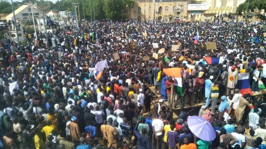 Des manifestants ce 30 juillet 2023 à Niamey. © Twitter/Général Tchiani Des manifestants ce 30 juillet 2023 à Niamey. © Twitter/Général Tchiani