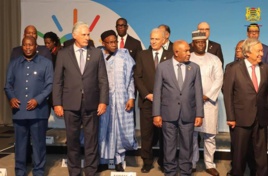 Sommet des BRICS : le Premier ministre tchadien rejoint les discussions à Johannesburg Sommet des BRICS : le Premier ministre tchadien rejoint les discussions à Johannesburg