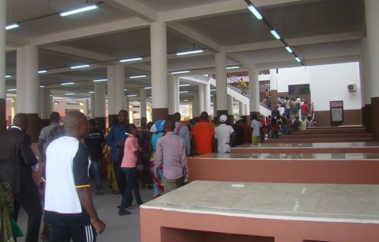 Brazzaville : Liesse populaire à Bacongo, après la mise en service du 1er module du marché total Brazzaville : Liesse populaire à Bacongo, après la mise en service du 1er module du marché total
