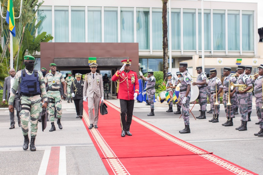 Gabon-RCA : le président de la Transition Oligui Nguema s'est rendu à Bangui Gabon-RCA : le président de la Transition Oligui Nguema s'est rendu à Bangui