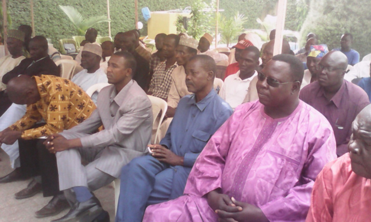 Conférence de presse au domicile de Saleh Kebzabo. Alwihda Info Conférence de presse au domicile de Saleh Kebzabo. Alwihda Info