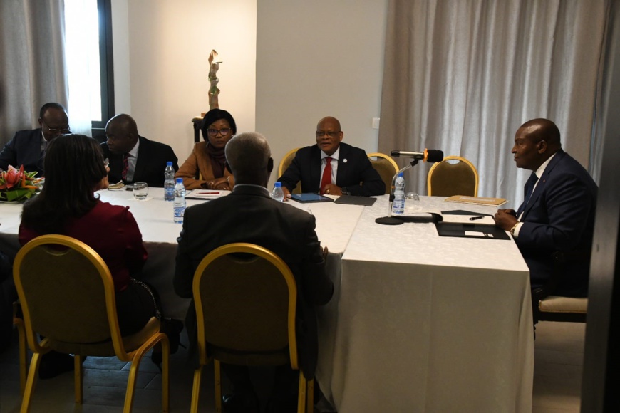 Gabon : Le facilitateur de la CEEAC, Faustin Touadera, travaille sur la feuille de route pour le retour à l’ordre constitutionnel